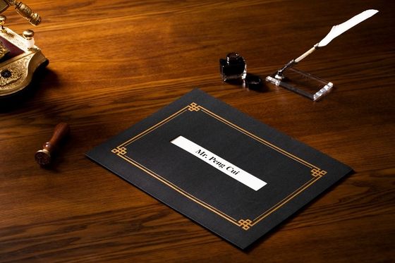 Supporti del certificato stampati abitudine, cartella di archivio nera classica del certificato
