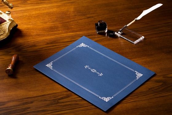 OEM/ODM riempiti di timbratura caldi d'argento del supporto del certificato nel colore del blu di raduno