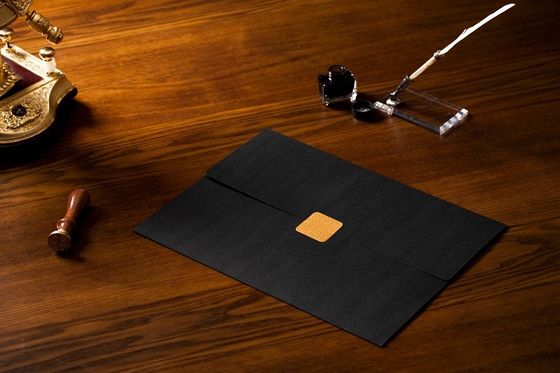 Approvazione nera classica di timbratura calda del CE/SGS di colore del fermacarte del certificato